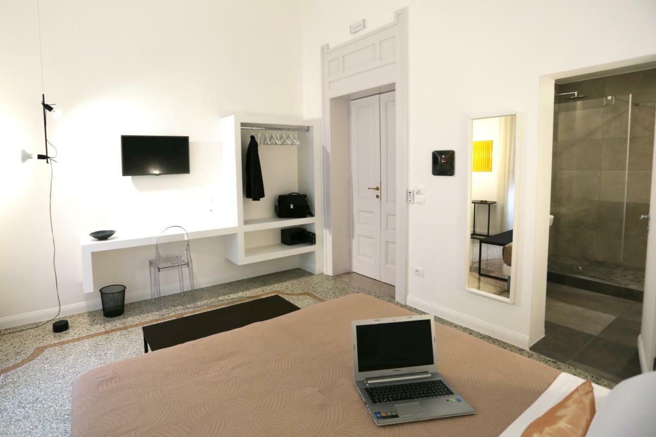 Re Ruggero Rooms Reggio di Calabria Buitenkant foto